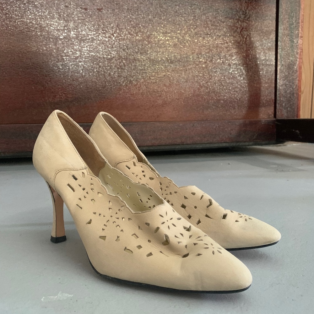 Ivory suede laser cut pumps